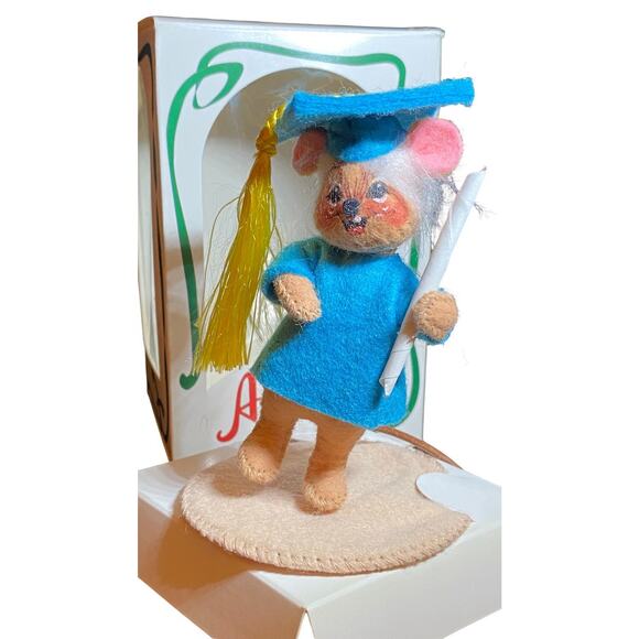 Annalee 3" GRADUATE Mouse With Blue Gown Vintage 1997 Doll In Box Home Decor - Picture 2 of 5